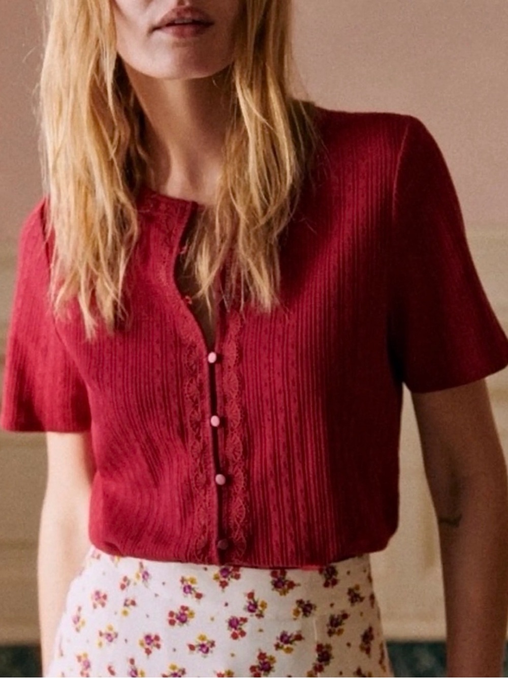 Sézane Short-sleeve T-shirt Laura Cerise - Burgundy w/ Lace and ribbed detailing
